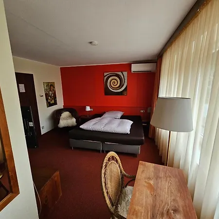 Donnersberg Hotel 3*