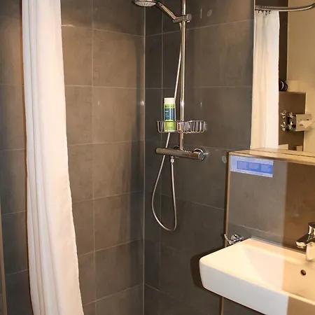 Donnersberg מלון 3*